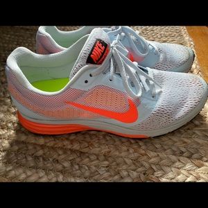 Women’s Nike air zoom sneakers